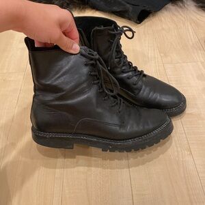 VINCE Women’s boots. 8.5 US/ 38.5 EU